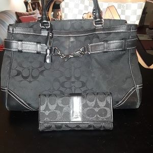 Coach purse and wallet